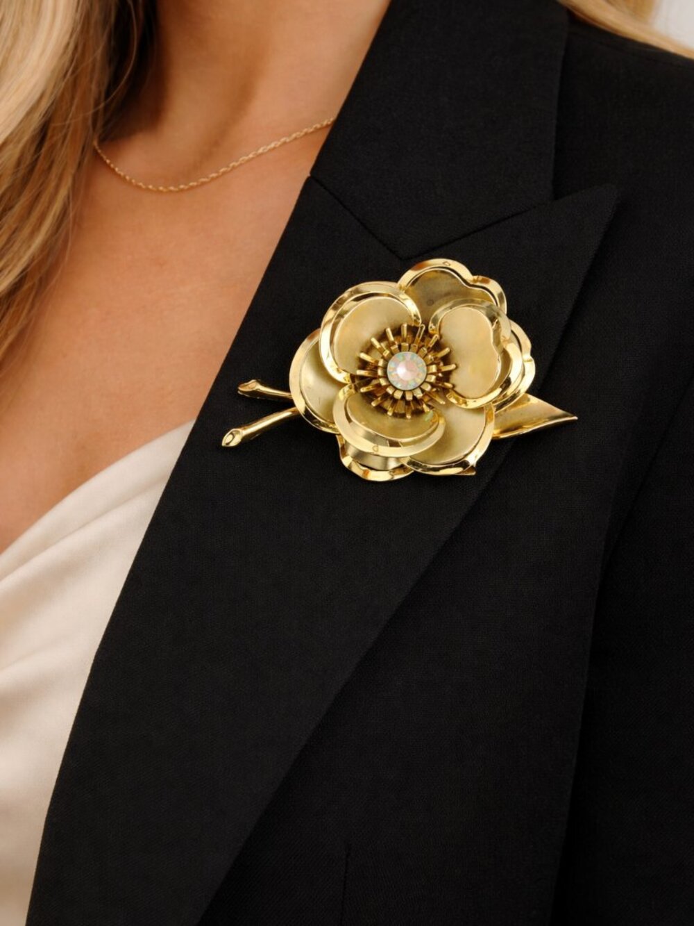 Vintage Gold‑Tone Layered Flower Brooch Pin with Aurora Borealis Rhinestone